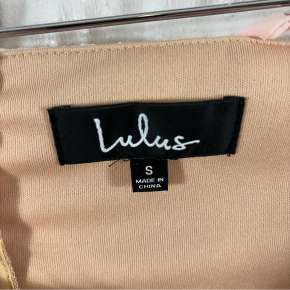 Lulus She's A Knockout Blush Lace Sheath Dress Small NWT - Picture 6 of 7